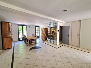 Maison � vendre 9 pi�ces 258 m�