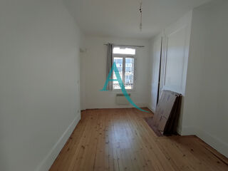  Appartement à louer 2 pièces 42 m²