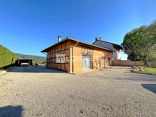  Maison  vendre 6 pices 251 m