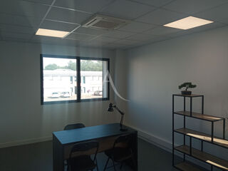   Challans, Bureau de 28 m² à louer Challans