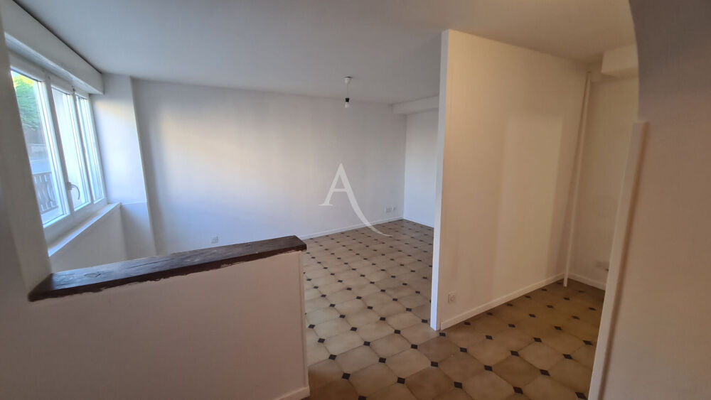Appartement f2 40m2. Accès indépendant, proche commodités