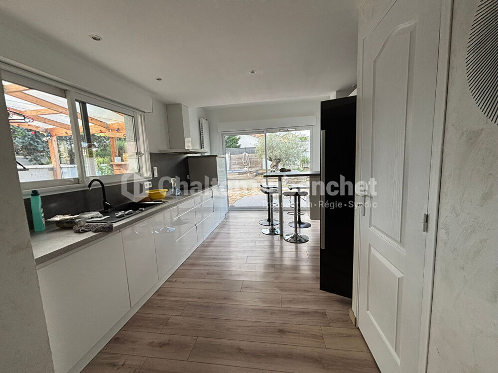 Location Maison Saint Germain Lespinasse - MAISON AVEC PISCINE 5 pièce(s) 149.34 m2 Saint germain lespinasse