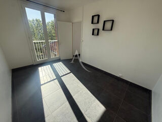  Appartement à louer 3 pièces 58 m²