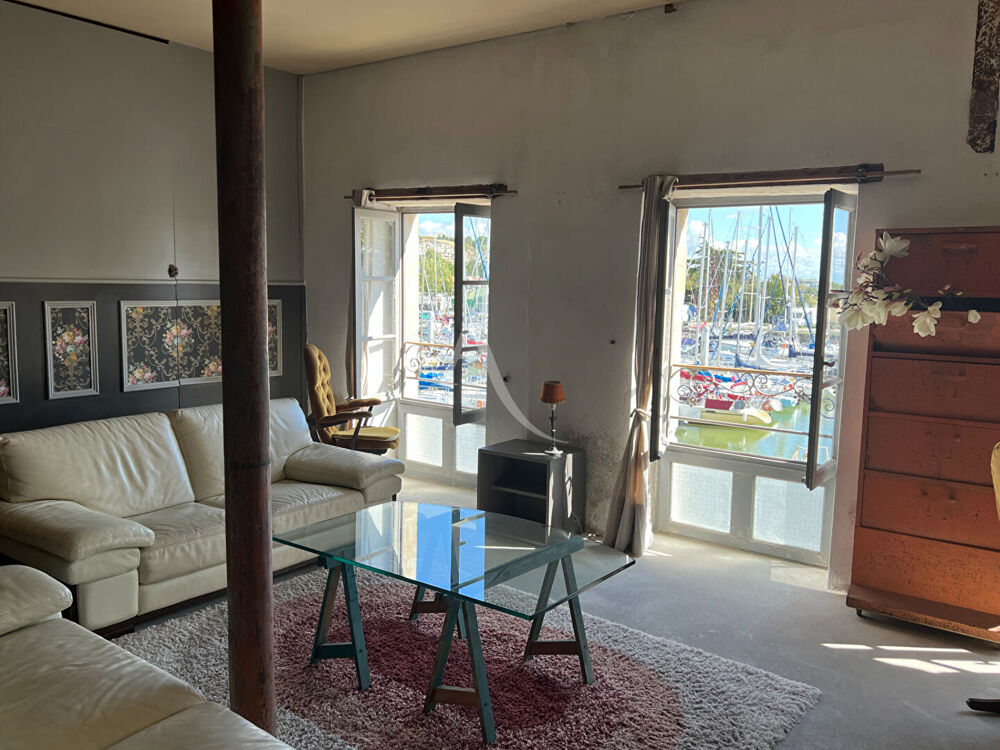 Appartement meublé sur Mortagne/Gironde vue imprenable sur le port