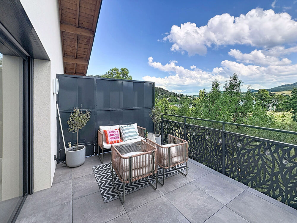 Magnifique appartement lumineux avec terrasse et garage sur Yssingeaux