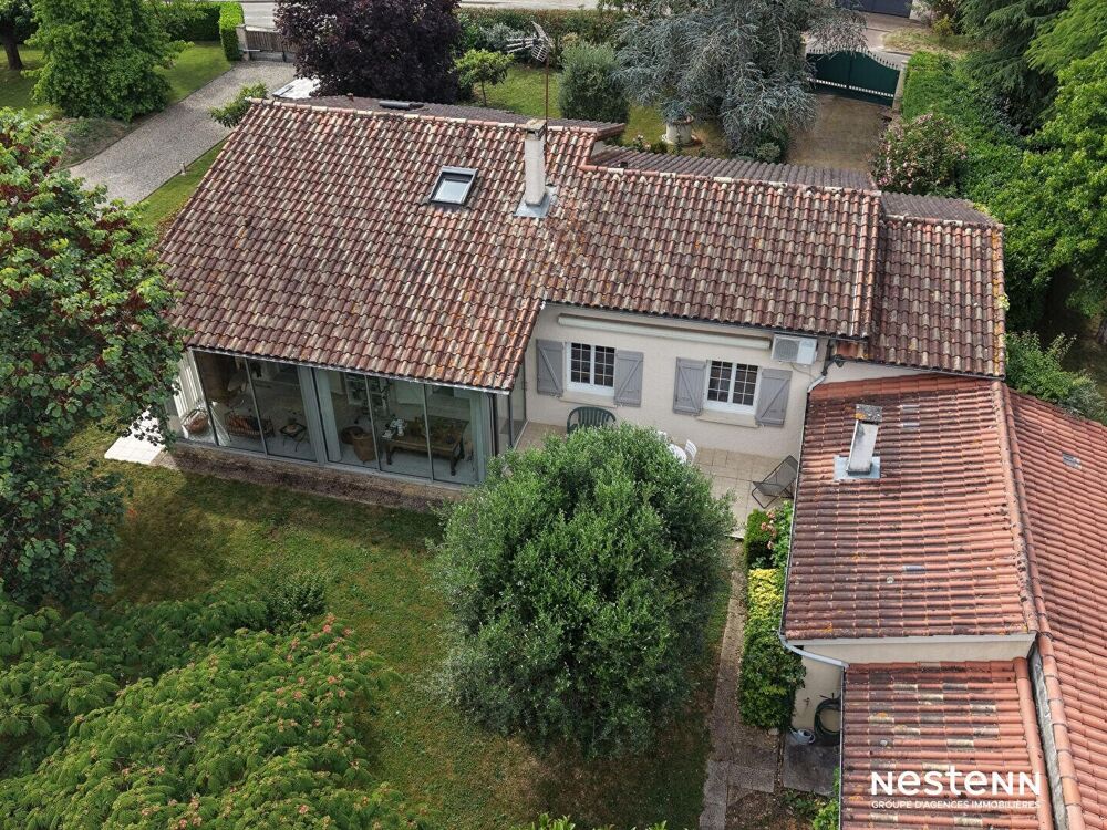 Vente Maison A Vendre Maison habitable de plain-pied de 127 m² avec garages sur parcelle de 1200 m² à Condom Condom