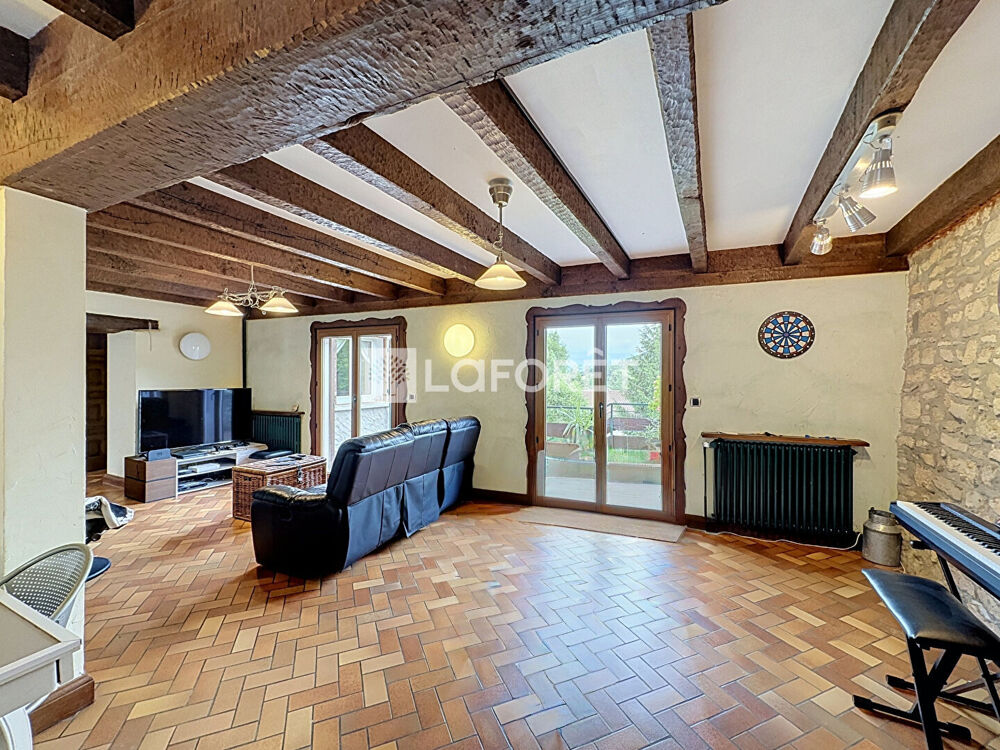 Maison Saint Amour 8 pièce(s) 132.72 m2