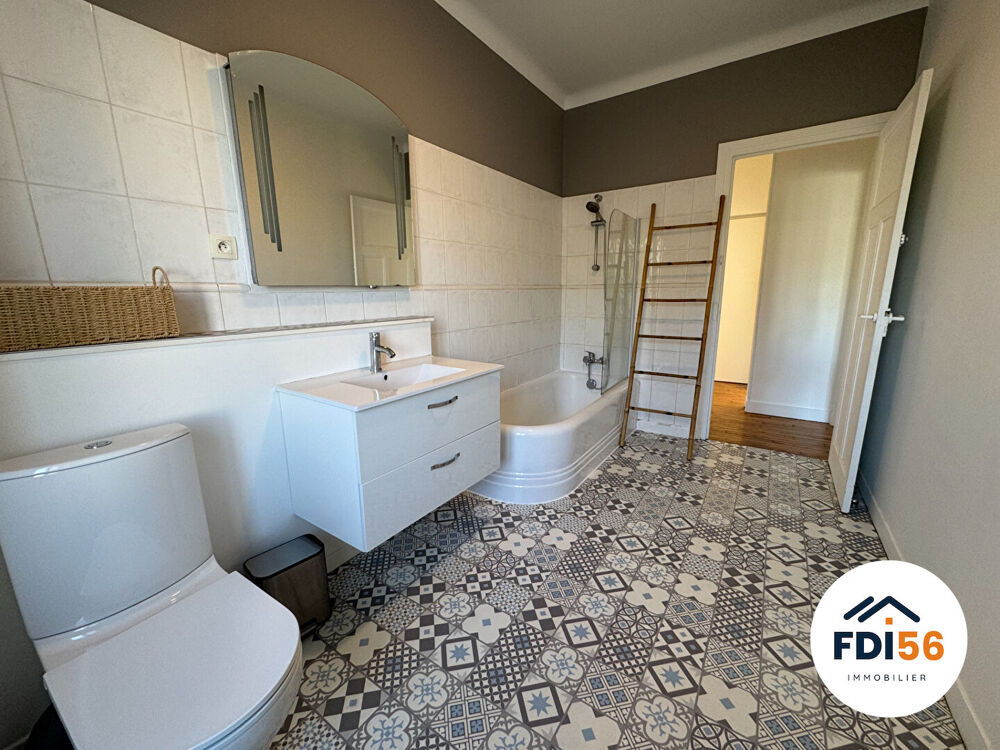 Location Appartement A LOUER - Appartement meublé Lorient 3 pièce(s) 79.84 m2 Lorient