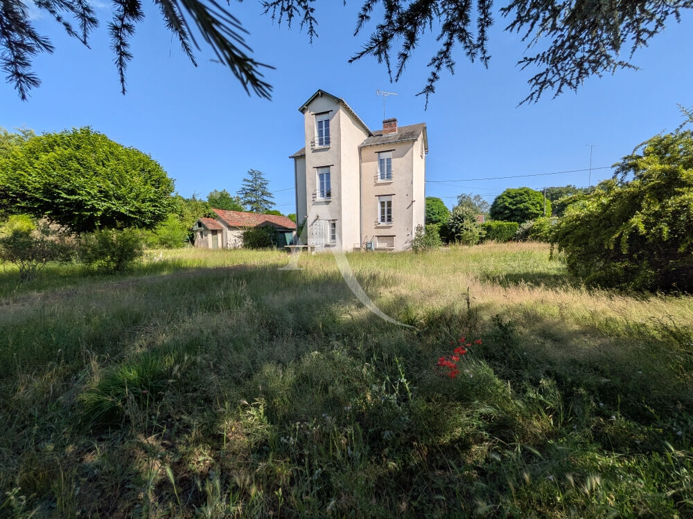 Maison 6 pièces 140 m² · à Veuzain sur Loire · 140 m² · 223 000 €