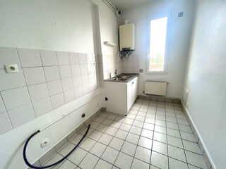  Appartement à louer 3 pièces 58 m²