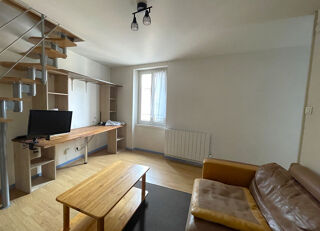  Appartement à louer 4 pièces 61 m²
