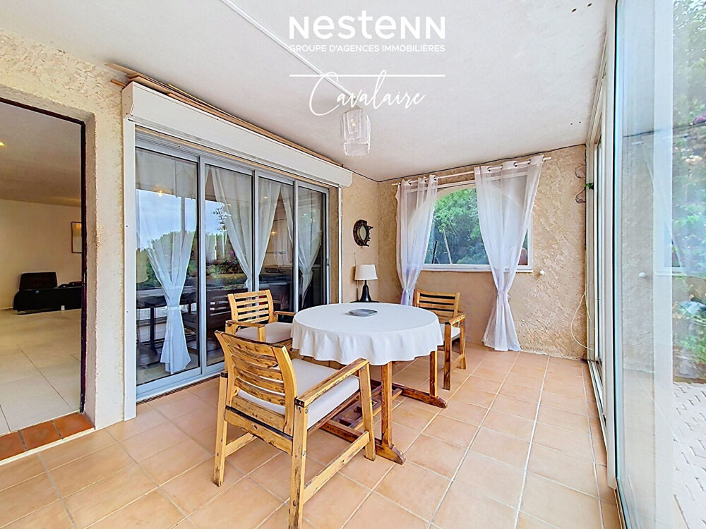 Vente Appartement Bas de villa d'environ 80 m² ( 67,52 m² loi carrez ) dans un environnement calme et arboré à Cavalaire Cavalaire sur mer