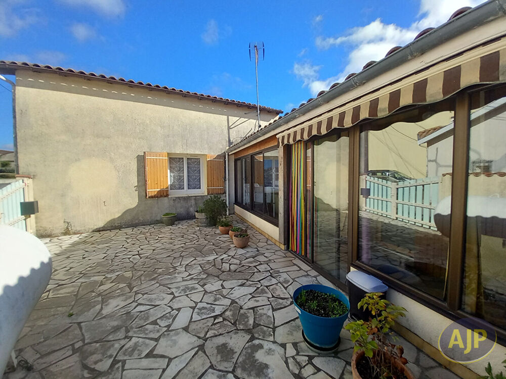 Maison mitoyenne sur la commune de Saint-Estèphe !