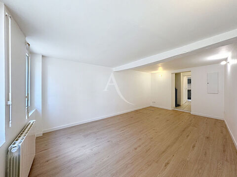   Maison de ville 3 chambres, Mayenne - sans ext�rieur Maison - 4 pi�ce(s) - 84 m�