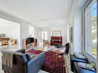  Villa � vendre 10 pi�ces 225 m�