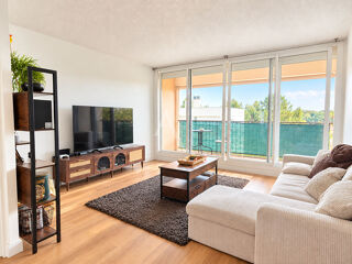Vente Appartement GRADIGNAN CENTRE - Appartement de type 3 avec balcon et place de parking Gradignan