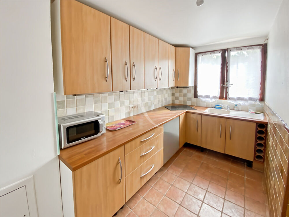 Vente Maison Maison Vaureal avec 3 chambres garage et terrain. Vaureal