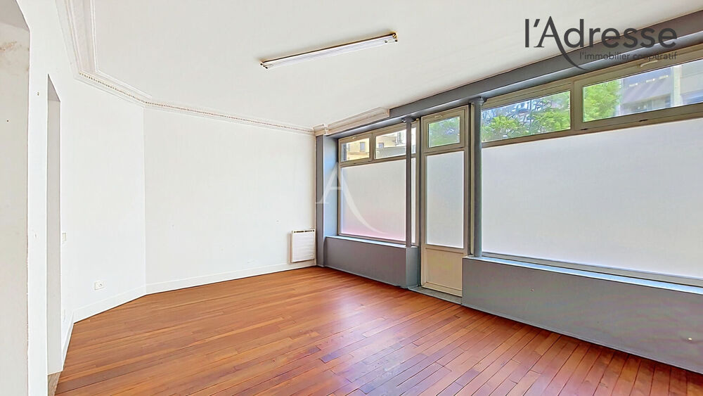 SURESNES limite centre ville PUTEAUX ; appartement souplex 3 pièces de 69 m²