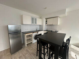  Appartement à louer 2 pièces 51 m²