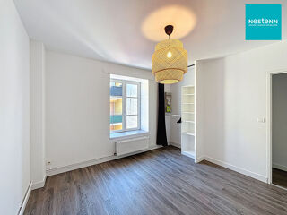  Appartement à louer 3 pièces 97 m²