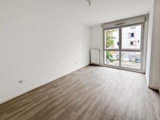  Appartement à louer 2 pièces 43 m²