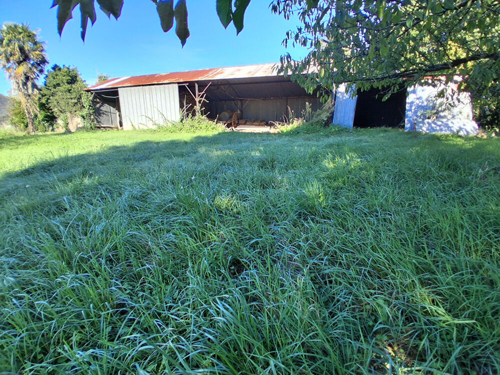 Vente Terrain Terrain à bâtir dans un ensemble de 1086 M2  dont 373 M2 Constructibles La gripperie st symphorien