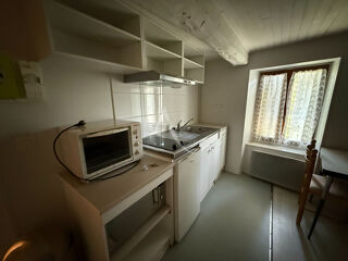  Appartement à louer 1 pièce 28 m²