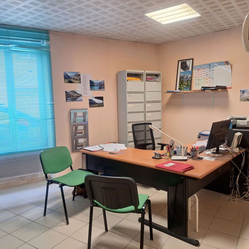 Immeuble Mussidan 4 pièce(s) 176m2