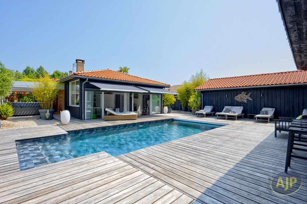 Vente Maison MARTIGNAS SUR JALLE - PROPRIETE D'EXCEPTION 210 m2 - PISCINE JARDIN EXOTIQUE GARAGE - ELEGANCE & ART DE VIVRE AUX PORTES DE BORD Martignas sur jalle