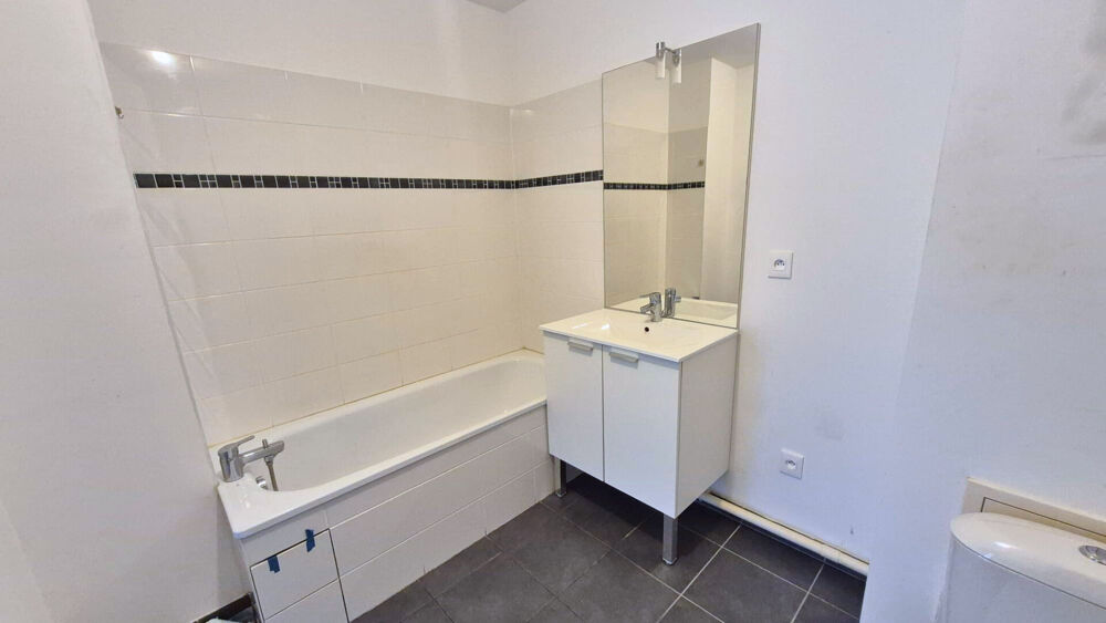 Vente Appartement T2 récent Marcq-En-Baroeul CROISE LAROCHE balcon et parking Marcq en baroeul