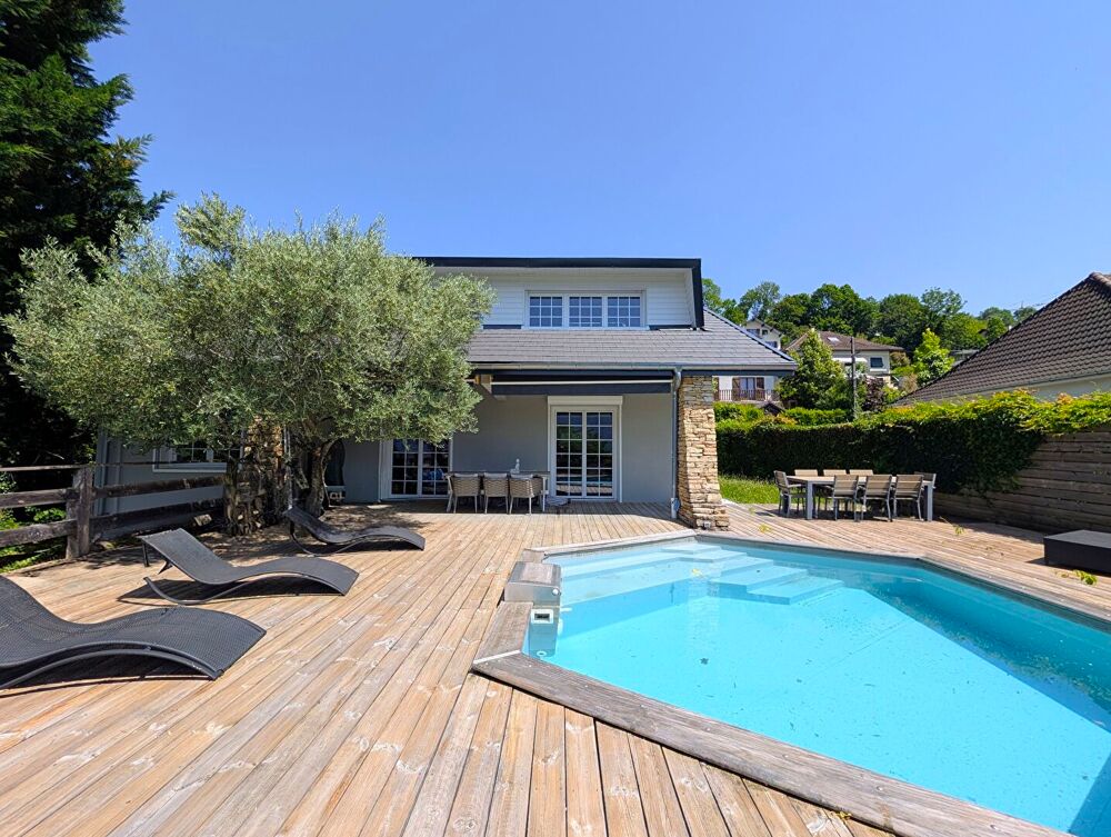 Aix-les-Bains - Villa rénovée avec vue lac et piscine