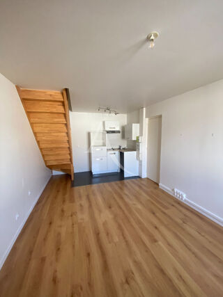  Appartement à louer 2 pièces 25 m²
