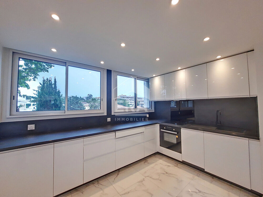 Appartement 4 pièces 125 m² · à Cagnes sur Mer · 125 m² · 620 000 €