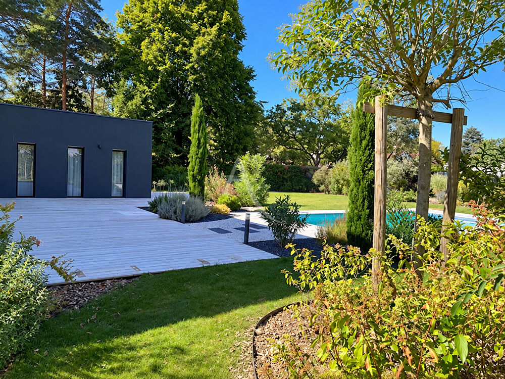 UNE MAISON D'EXCEPTION AUX PORTES D'ORLÉANS