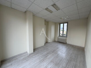  Appartement à louer 3 pièces 68 m²