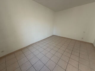  Appartement à louer 2 pièces 52 m²