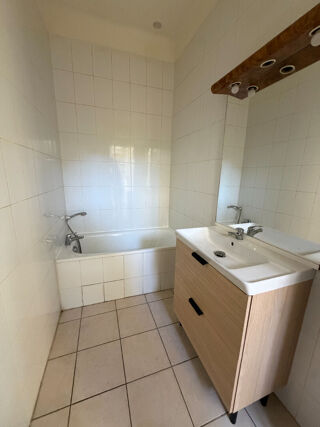  Appartement à louer 2 pièces 52 m²