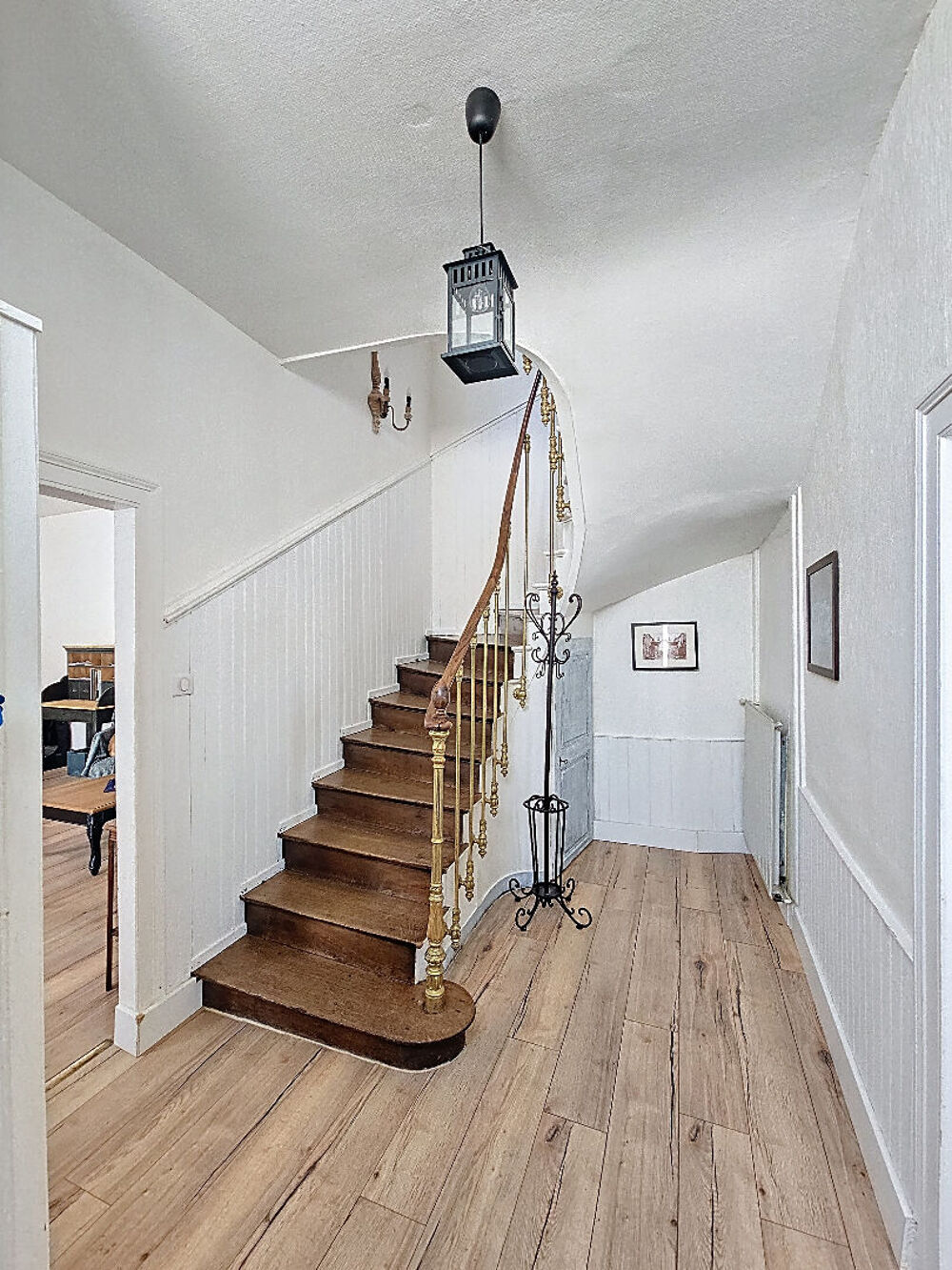 JOLIE MAISON DE VILLE RÉNOVÉE_MIEUX QU'UN APPARTEMENT !!!