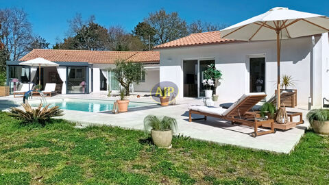   Villa Saint Vivien De Medoc 7 pièce(s) 182 m2 Maison - 7 pièce(s) - 183 m²