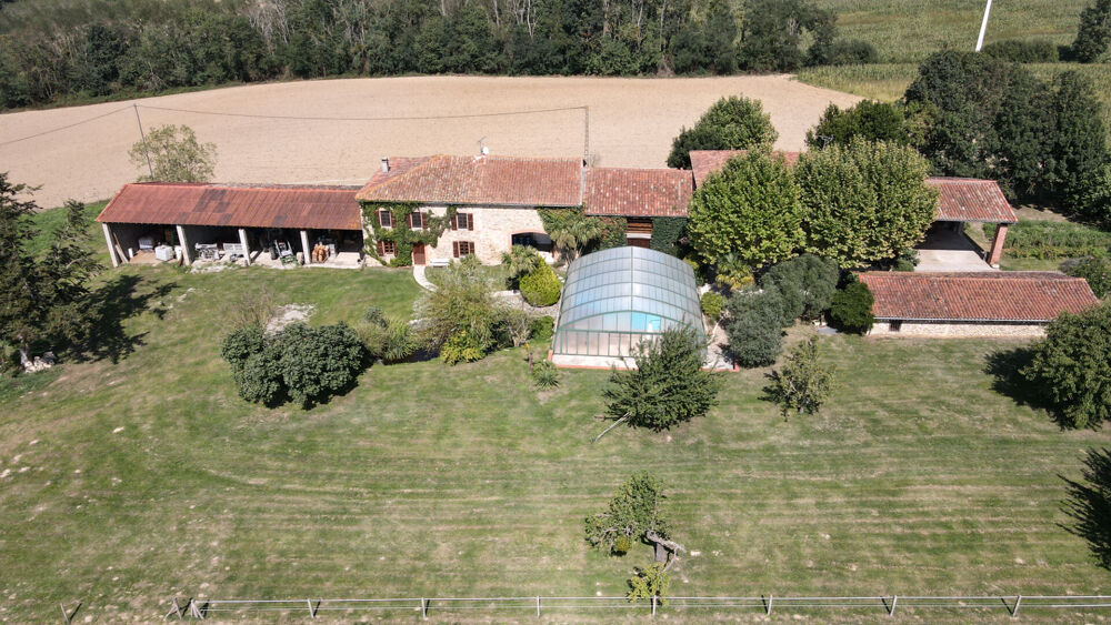 Grand corps de ferme à Varilhes