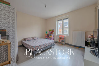  Immeuble à vendre 8 pièces 155 m²