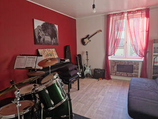  Immeuble à vendre 6 pièces 240 m²