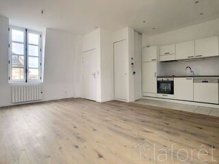  Appartement à louer 2 pièces 42 m²