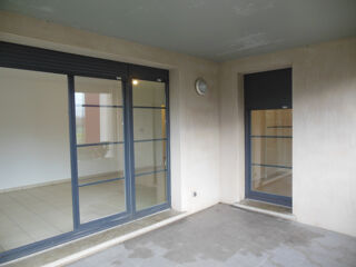  Appartement à louer 4 pièces 83 m²