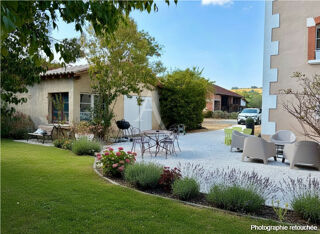 Immeuble à vendre 9 pièces 335 m²