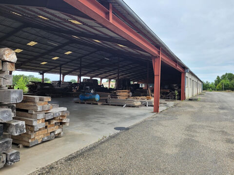 Hangar ouvert de 2116 m&sup2; 4163 82440 Cayrac