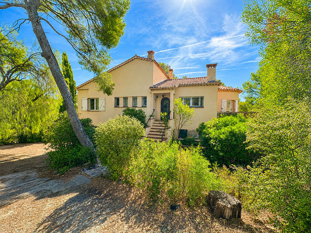 à vendre  Maison Saint-Raphaël (83700)