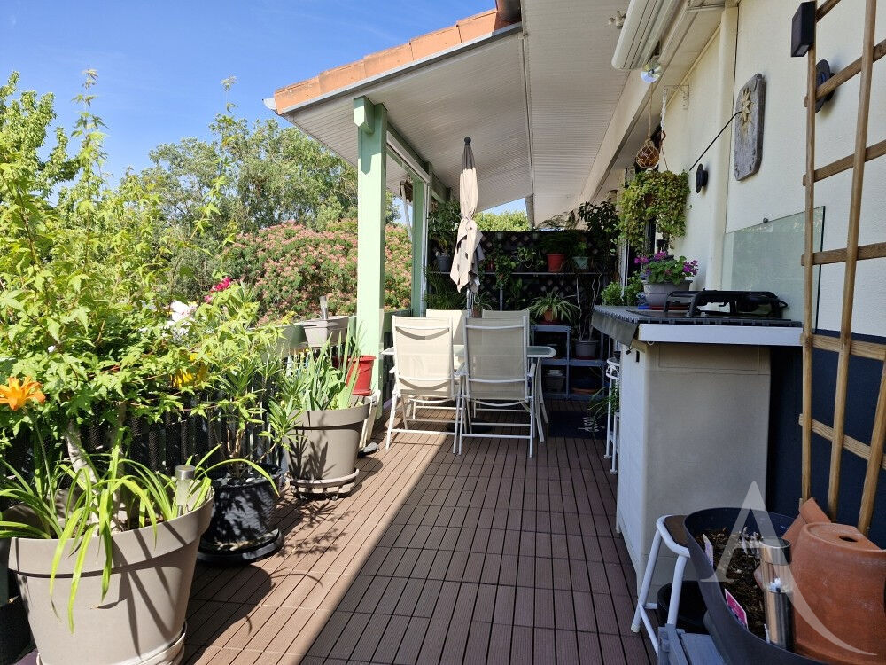 Appart T3 de 84m2 climatisé, terrasse, place de parking