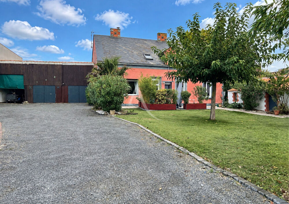 Vente Maison Maison de caractère de 1880. Beauvoir sur mer