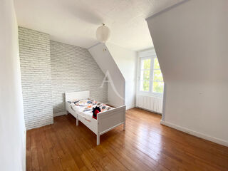 Maison  louer 7 pices 133 m